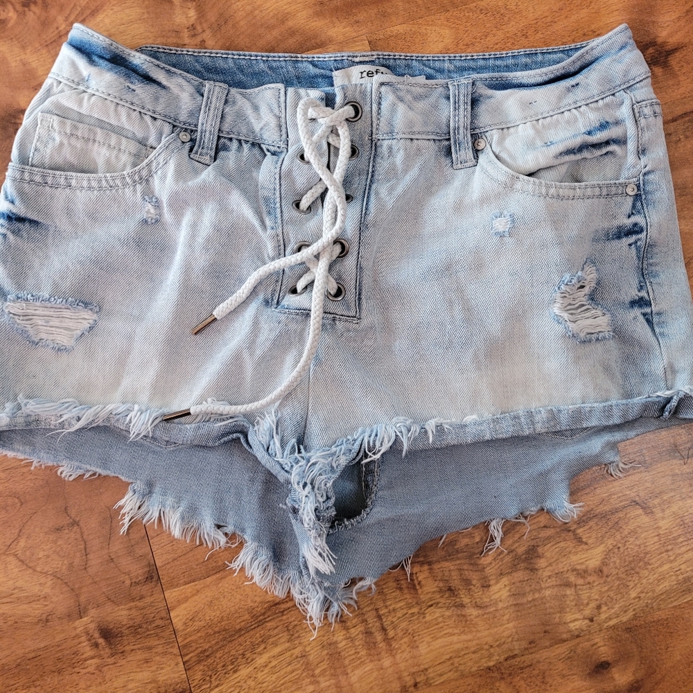 Refuge shorts